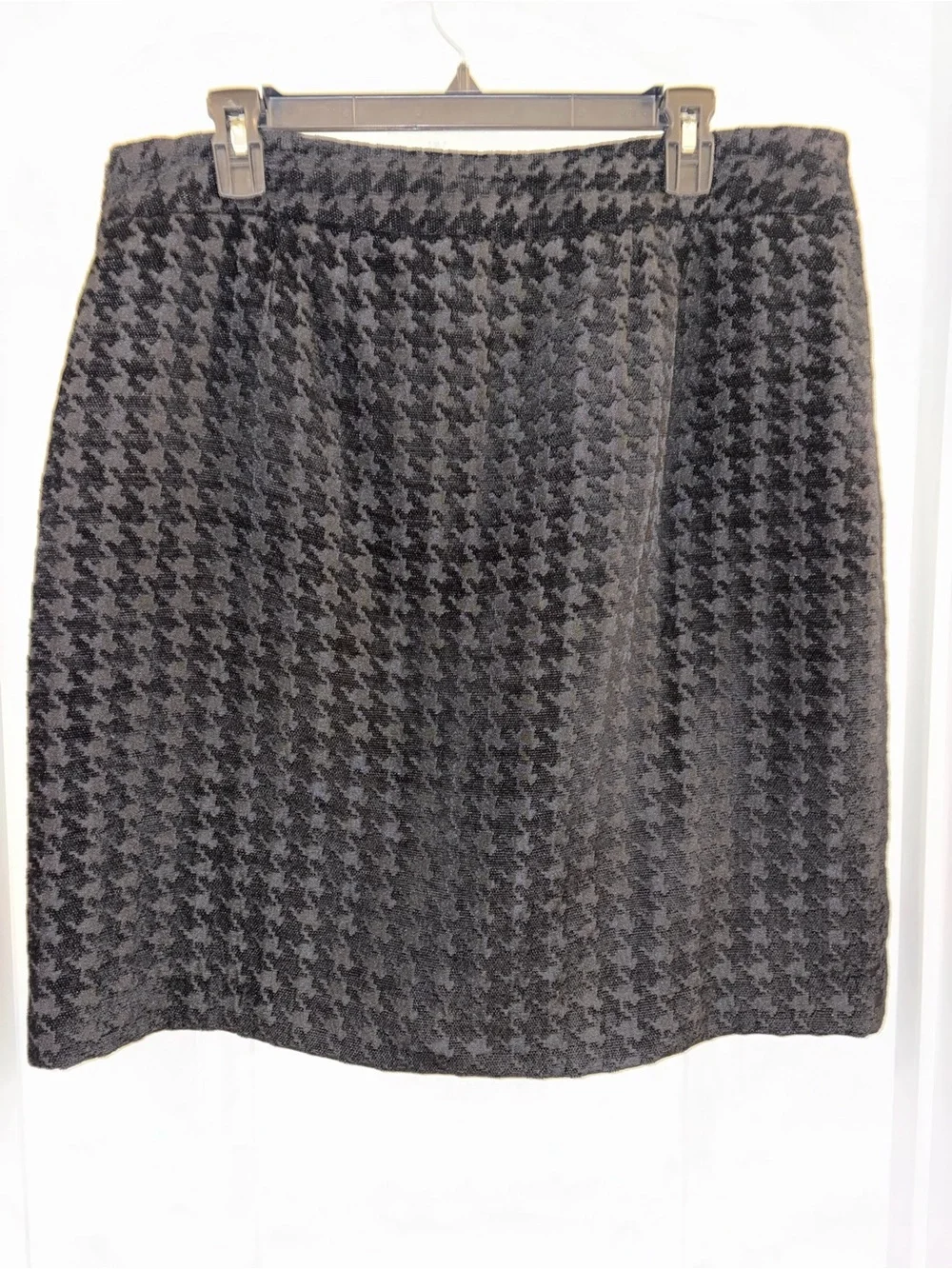 Ann Taylor timeless black